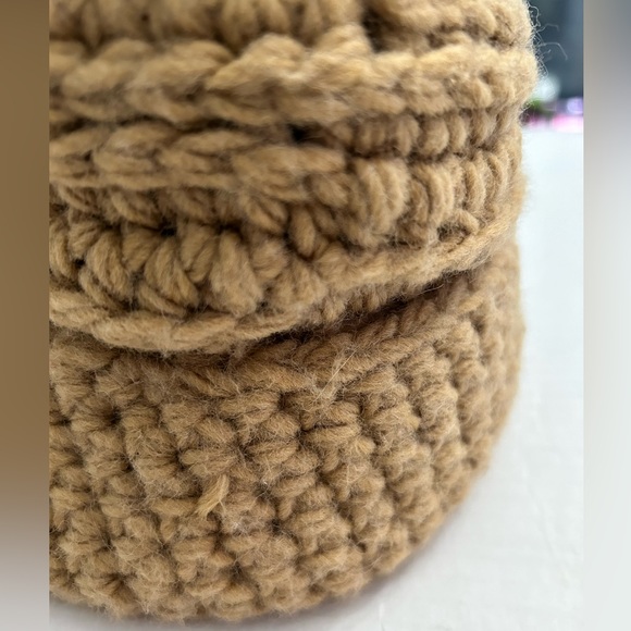 BLOOMINGDALES AQUA WOOL BLEND CHUNKY KNIT HAT- HANDMADE IN ITALY -BEIGE-ONE SIZE - Picture 5 of 7